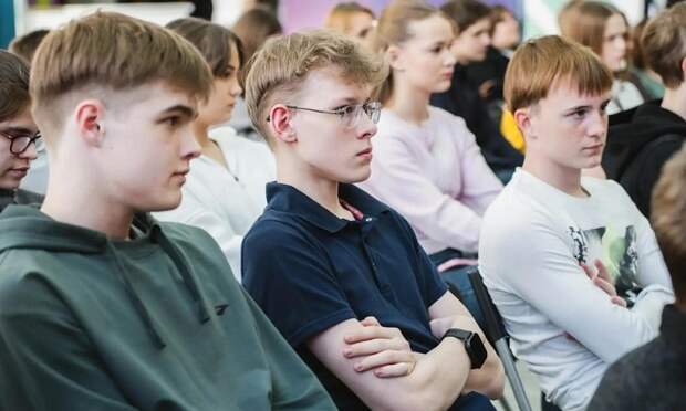 Школьникам Поморья рассказали о космическом меню и быте космонавтов в лектории «ВнеКлассная наука»