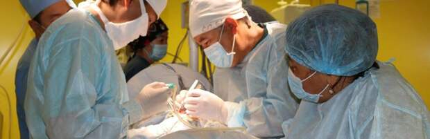 Подростку в Алматы провели тотальное эндопротезирование