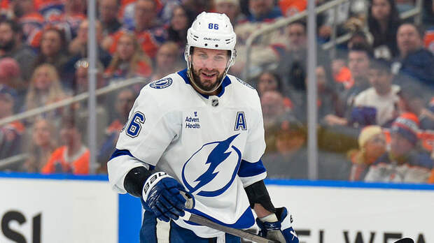 Кучеров — второй игрок в истории «Тампы», забросивший 400 шайб в НХЛ