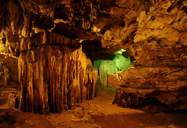 Lanquín Caves