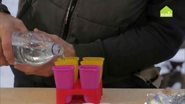 Гирлянда из ледяных украшений