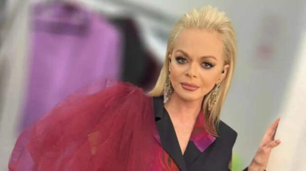 Суд обязал мошенников вернуть Ларисе Долиной 62 млн рублей за аферу с квартирой