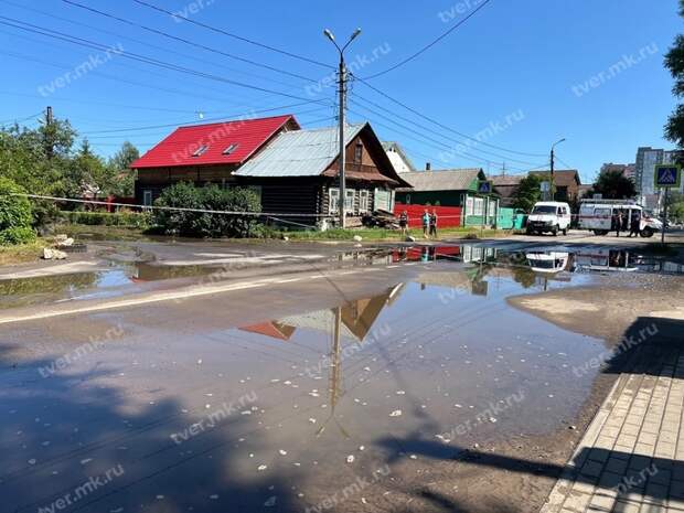 В Твери целую улицу залило кипятком