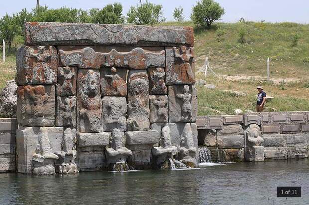 Сакральный памятник хеттов Эфлатун Пинар: когда история теряется в реставрации