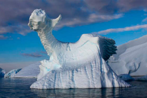 http://ledovydom.ru/wp-content/uploads/2015/03/ice-foto-topic-ice-sculpture-nature-0.jpg