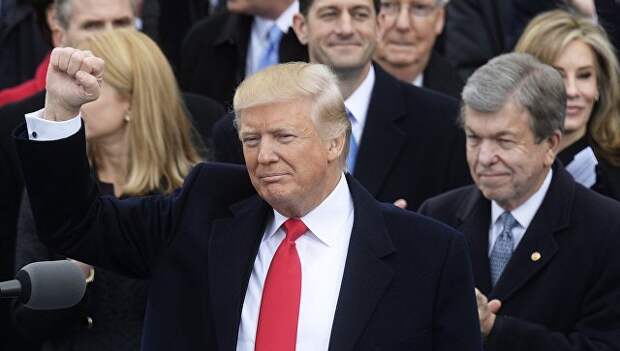 Президент США Дональд Трамп на церемонии инаугурации в Вашингтоне Президент США Дональд Трамп на церемонии инаугурации в Вашингтоне