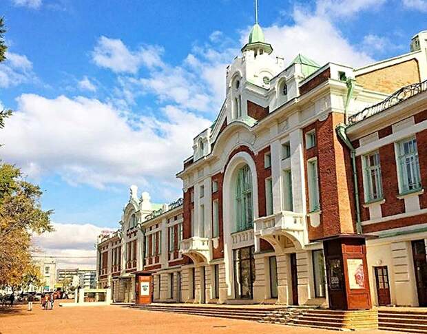 Дверь в Санкт-Петербург открылась в Новосибирске