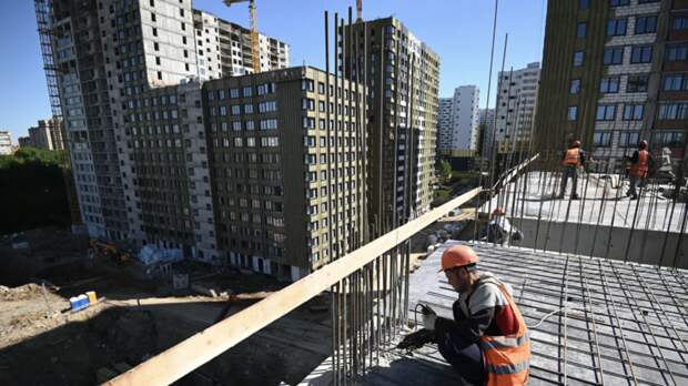 Собянин: более 160 тысяч москвичей переселяются в новое жильё по реновации