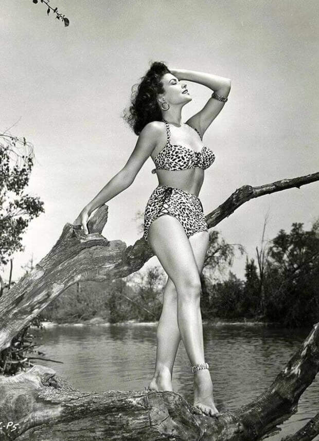 Мара Кордэй (Mara Corday)