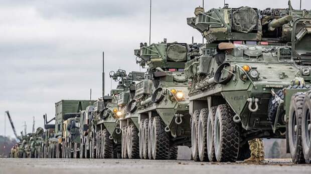 США заключили контракт на производство поставляемых Киеву БТР Stryker