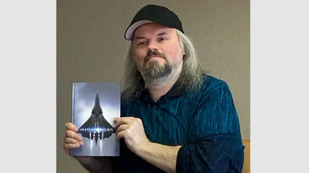 «Лето волонтёра» Лукьяненко и артбук по вселенной Metronomicon: над чем работают мэтры отечественной фантастики