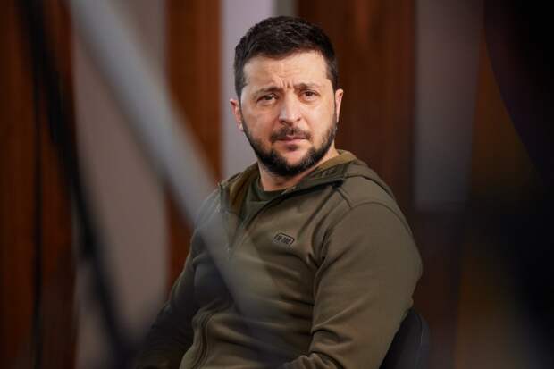 По 5 млн евро в неделю: Зеленского обвинили в финансировании смены власти в Венгрии