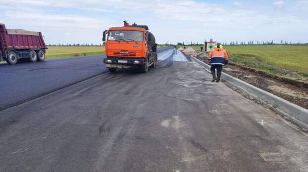 В Крыму отремонтировали 63 км дорог на границе с Херсонской областью