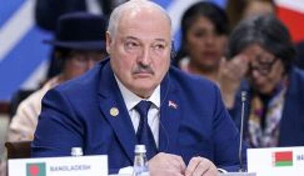 Александр Лукашенко: Олигархи тянут Белоруссию в состав РФ, но это "война"