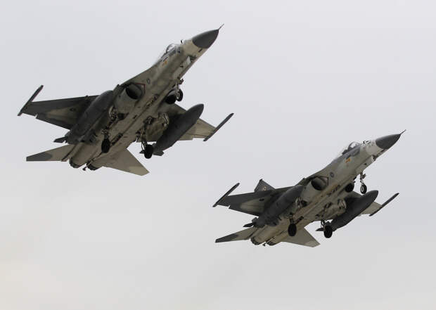 ВВС Израиля продолжили удары по Ирану вопреки соглашению о прекращении огня