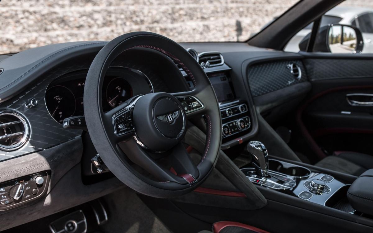 Bentley Bentayga Speed: королевских кровей, но с дерзким характером