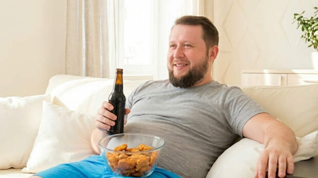 «Мой муж пьет пиво каждый вечер»: когда бить тревогу и как действовать жене