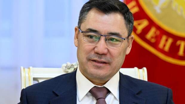 Садыр Жапаров провел встречу со всеми бывшими президентами Кыргызстана