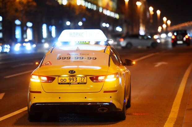 "Яндекс.Такси" подал новое ходатайство в ФАС о покупке сервиса "Везет"