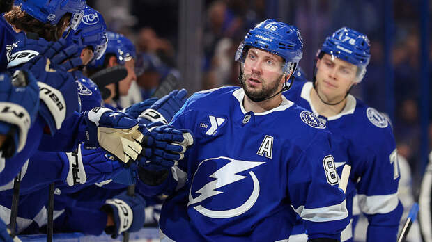 Кучеров достиг отметки в 100 очков в текущем сезоне НХЛ