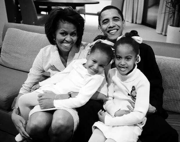 barack-obama-michelle-love-story-53