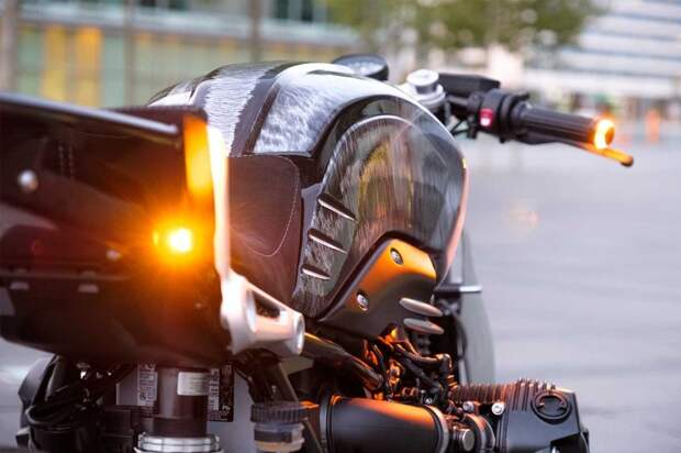 Woidwerk: кафе рейсер BMW R nineT