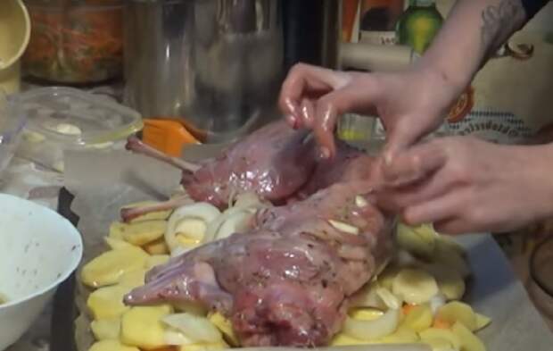 как приготовить кролика в духовке