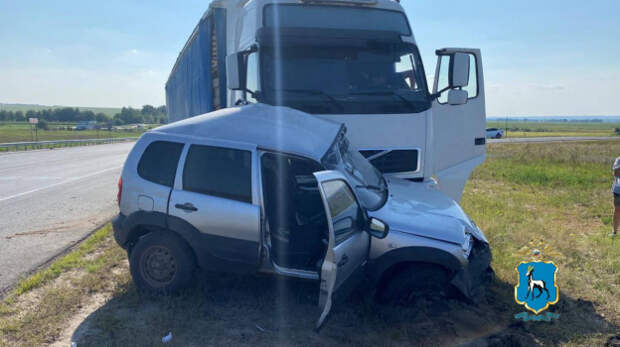 Ребенок и водитель пострадали в ДТП с фурой на трассе под Самарой