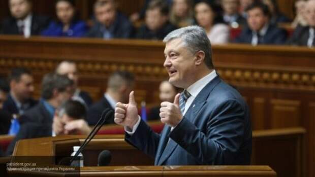 Карасев спрогнозировал возможное «возрождение» Порошенко ко власти на Украине 