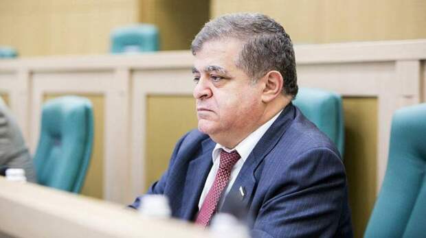 Сенатор Джабаров назвал циничными обвинения в адрес России из-за кризиса с беженцами