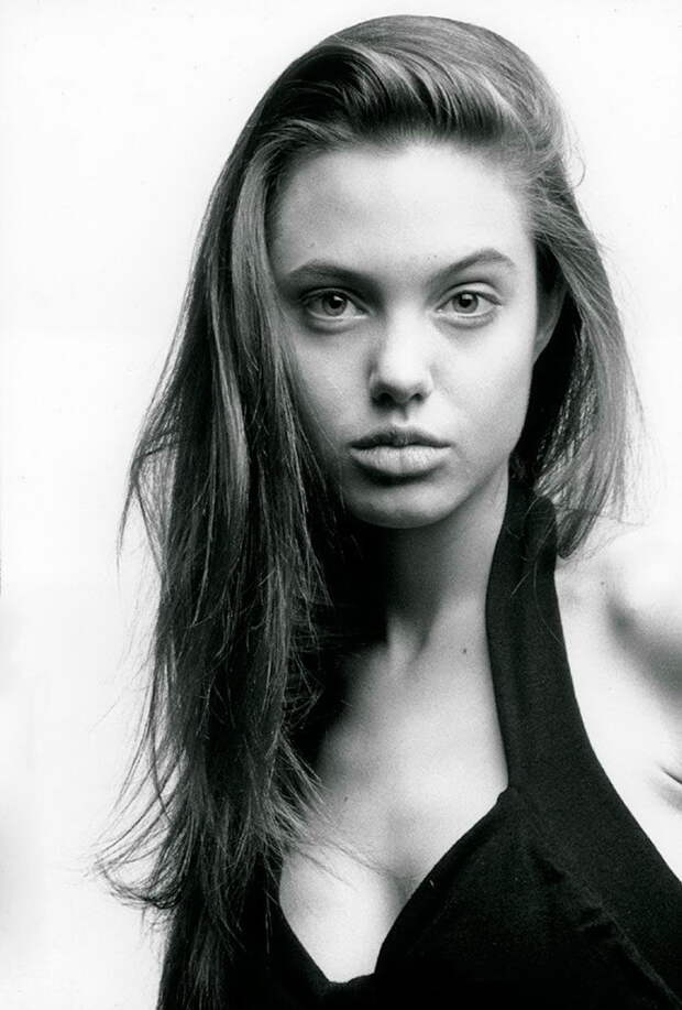 15-летняя Анджелина Джоли на фотографиях Harry Langdon 15-летняя Анджелина Джоли на фотографиях Harry Langdon