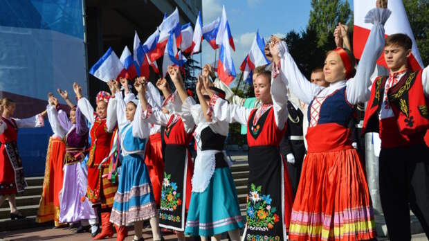 Какой сегодня праздник: 24 сентября – День герба и флага Крыма