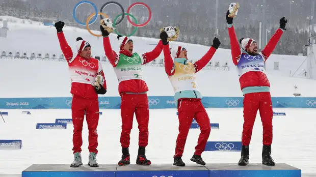 «У норвежцев просто не было шансов»: безоговорочная победа российских лыжников в эстафете восхитила всю страну