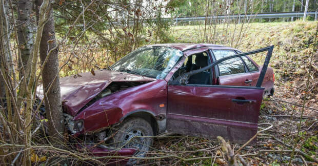 На Кубани подростки угнали машину и попали в аварию: идет следствие