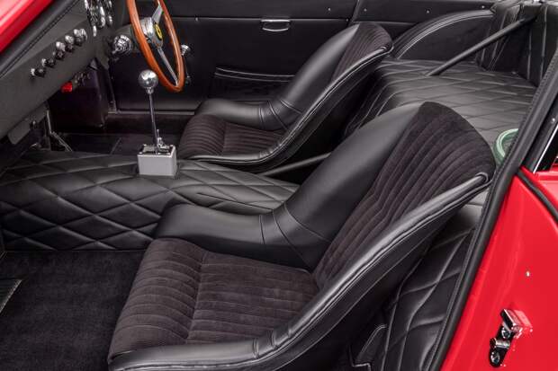 Впечатляющая реплика купе Ferrari 330 LMB