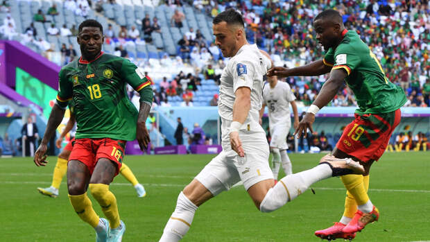 Сербия и Камерун на двоих забили шесть мячей в очном матче ЧМ-22