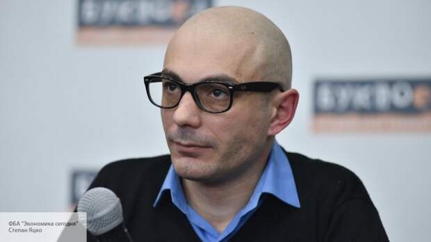 Завинчивание гаек в неудобных областях, провокации православных и кровавая авантюра в Донбассе: Гаспарян раскрыл планы Порошенко
