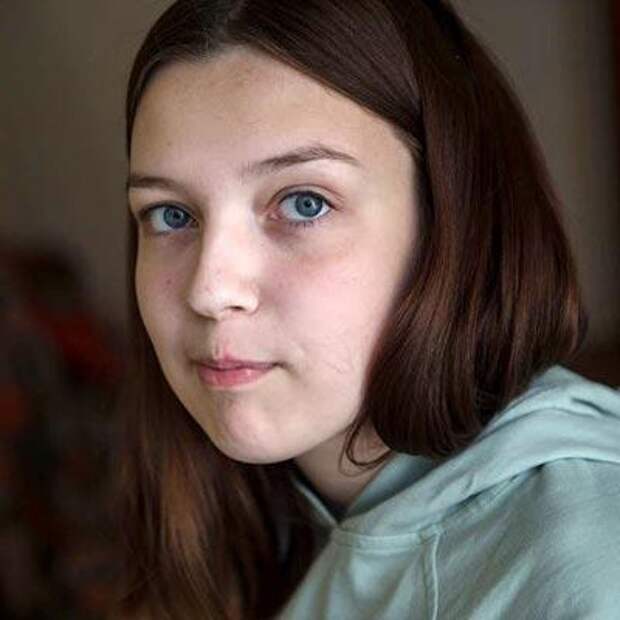 Даша Акимова, 16 лет, грудопоясничный сколиоз 4-й степени, спасет операция, 829 806 ₽