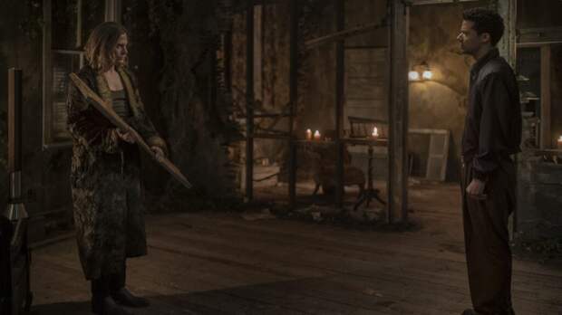 Lestat and Louis meet again after years apart during Interview with the Vampire Season 2 Episode 8.