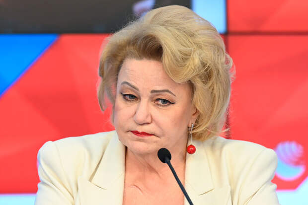 Останина предложила ввести особый режим в Мариуполе из-за 10 тыс. бездомных псов