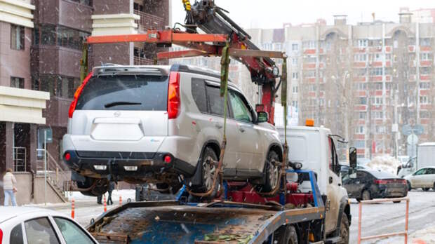 Пресненская лидирует: на каких набережных Москвы правила парковки нарушали чаще всего
