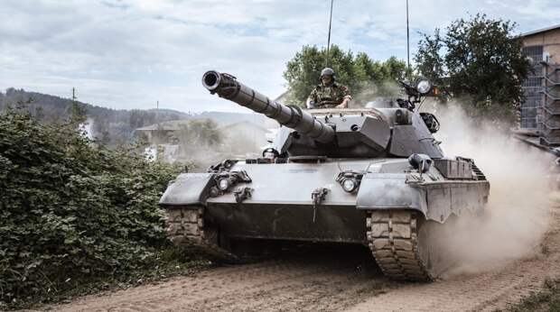 Полковник Бо заявил о попытках Запада победить Россию за счет пропаганды