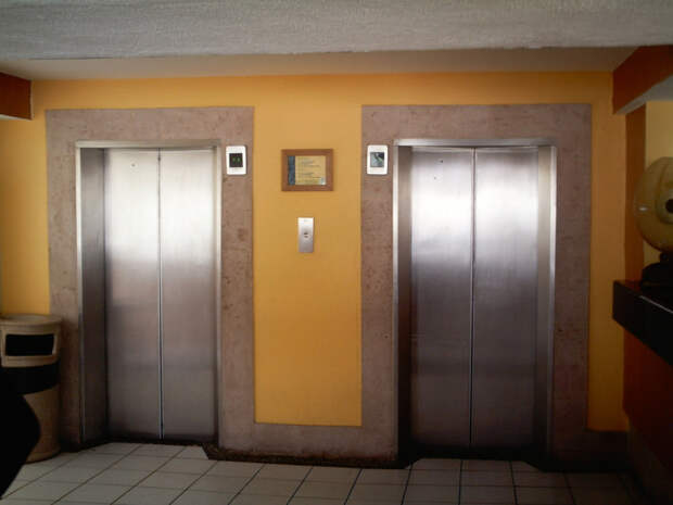 Нужно уже два лифта. |Фото: gorcom36.ru.