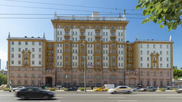 Москвичи начали голосование за адрес для «переезда» посольства США Москвичи начали голосование за адрес для «переезда» посольства США