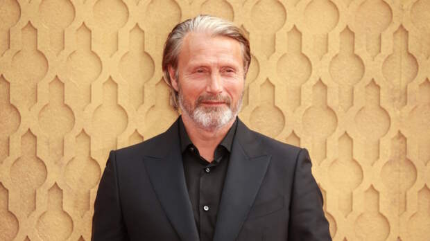 Мадс Миккельсен сыграет астронавта, застрявшего на неизведанной планете