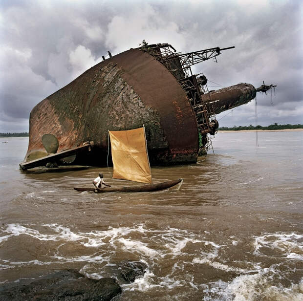Обломки корабля у порта Гринвилл, Либерия