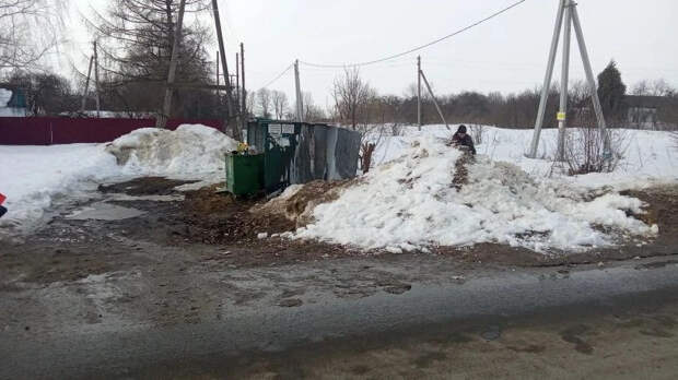 Жители Щекинского района пожаловались на стихийную свалку в Горячкино