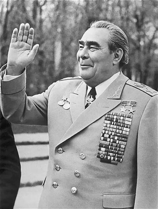 Леонид Брежнев - 173 см Леонид Брежнев - 173 см