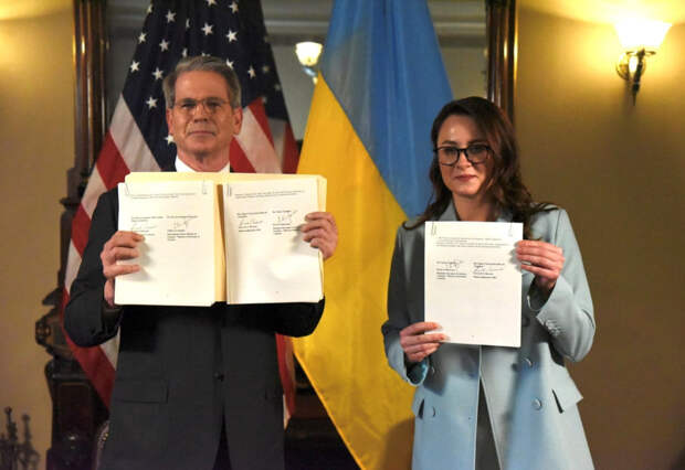 Нет шансов, что ресурсная сделка Украины и США заработает в каком-то обозримом будущем. Об...