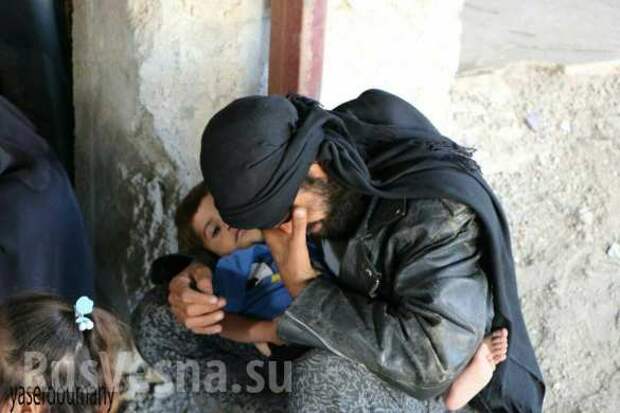 Кадры из Сирии: Боевики плачут, их обижают Россия и Асад (ФОТО) | Русская весна